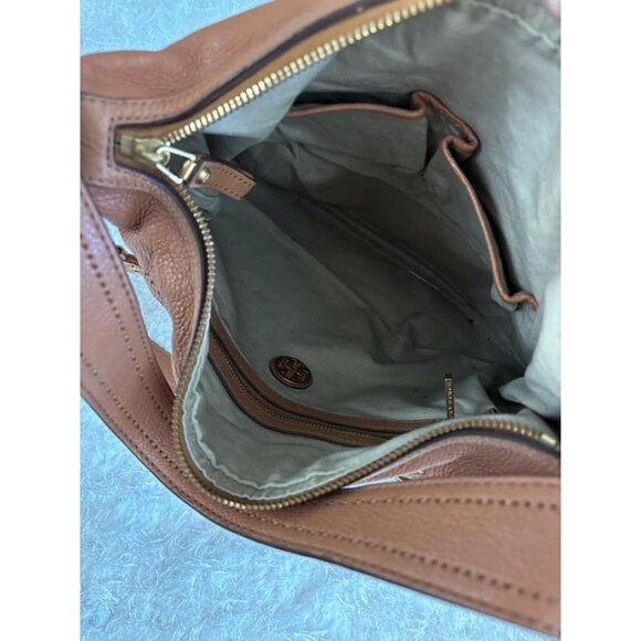 Tory Burch Amalie Adjustable Strap Hobo Leather Bag Tan - Picture 3 of 3